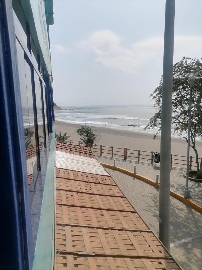 Hospedaje Restaurante El Hombre Malabrigo Exterior foto